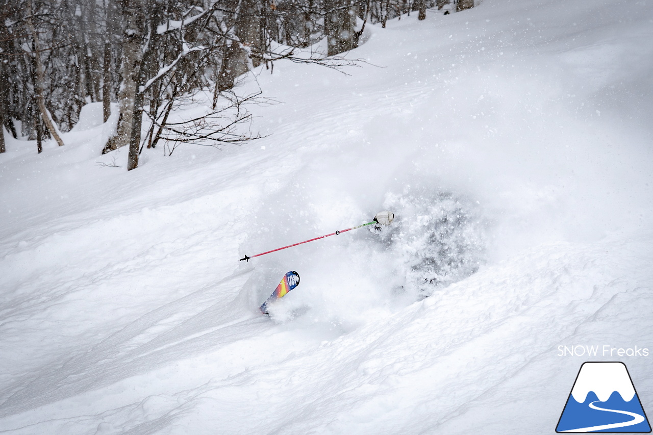 さっぽろばんけい ban.K｜祝・大雪到来！心優しきプロスキーヤー・井山敬介さんが、今シーズンNo.1の『BANKEI POWDER』を滑ります(^^)/